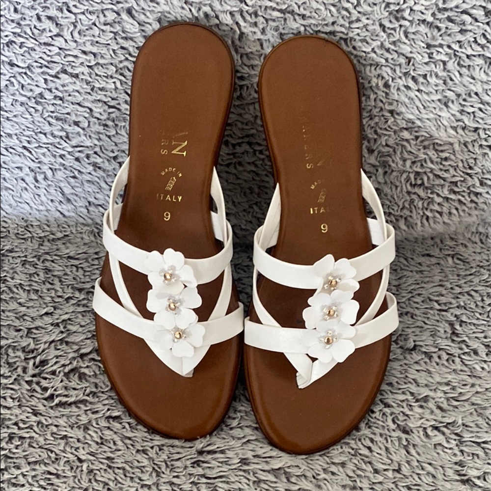 Italian Shoemakers White and Brown Thong Sandals with Woven Straps - Picture 4 of 4